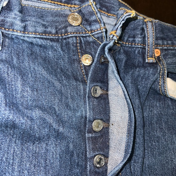 501 Levi’s - Picture 2 of 4